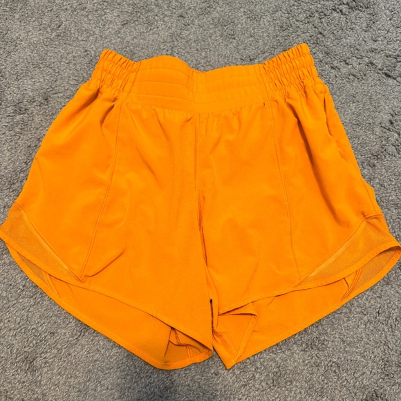 lululemon athletica Pants - Lululemon Hottie Hot Shorts